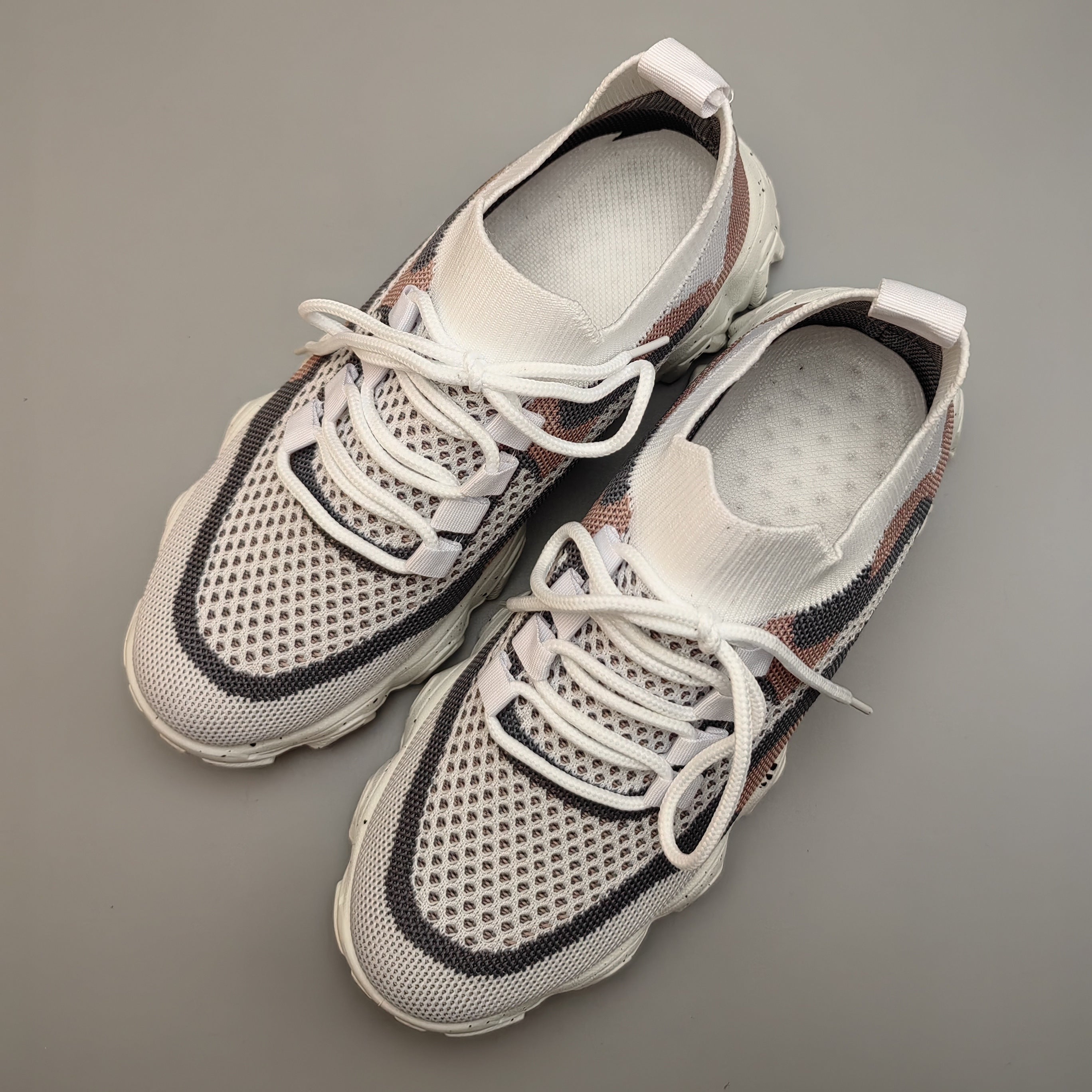 Women's Mesh Sneakers Lace Up Low Round Toe Non Slip Shoes