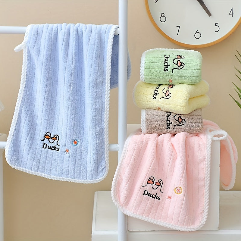 Duck Pattern Towel Soft Face Towel for Home Bathroom 9.8x19.6in