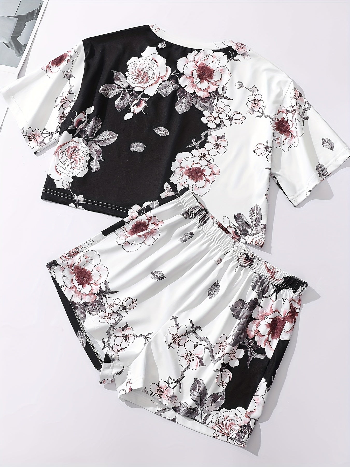Floral Lounge Set Short Sleeve Top & Shorts Women's Loungewear