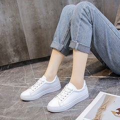 Women's Lace-Up Flat Skate Sneakers Low Top Walking Shoes
