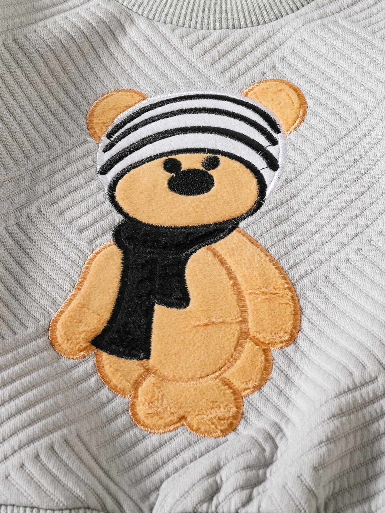 2pcs Kids Bear Embroidered Sweater Set