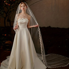 Single Layer Lace Mesh Veil with Comb for Bride