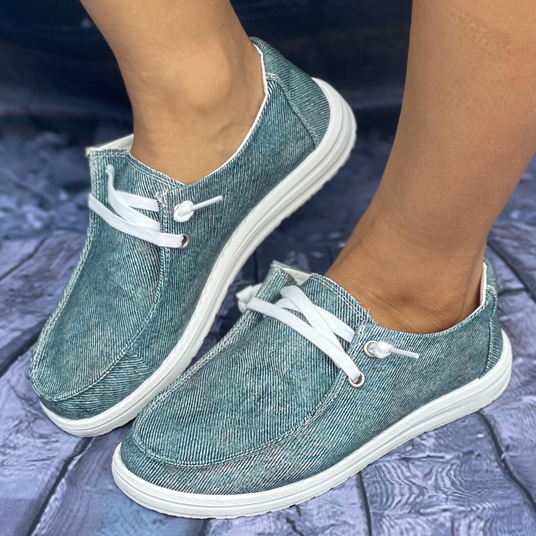 Women's Flat Walking Shoes Lightweight Slip On Shoes