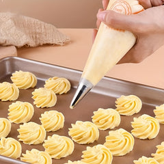 100pc Disposable Pipping Bags with Optional Tips - Pastry Bags and Tips Set