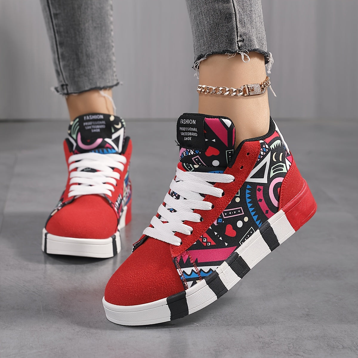 Graphic Pattern Lightweight Breathable Skate Shoes