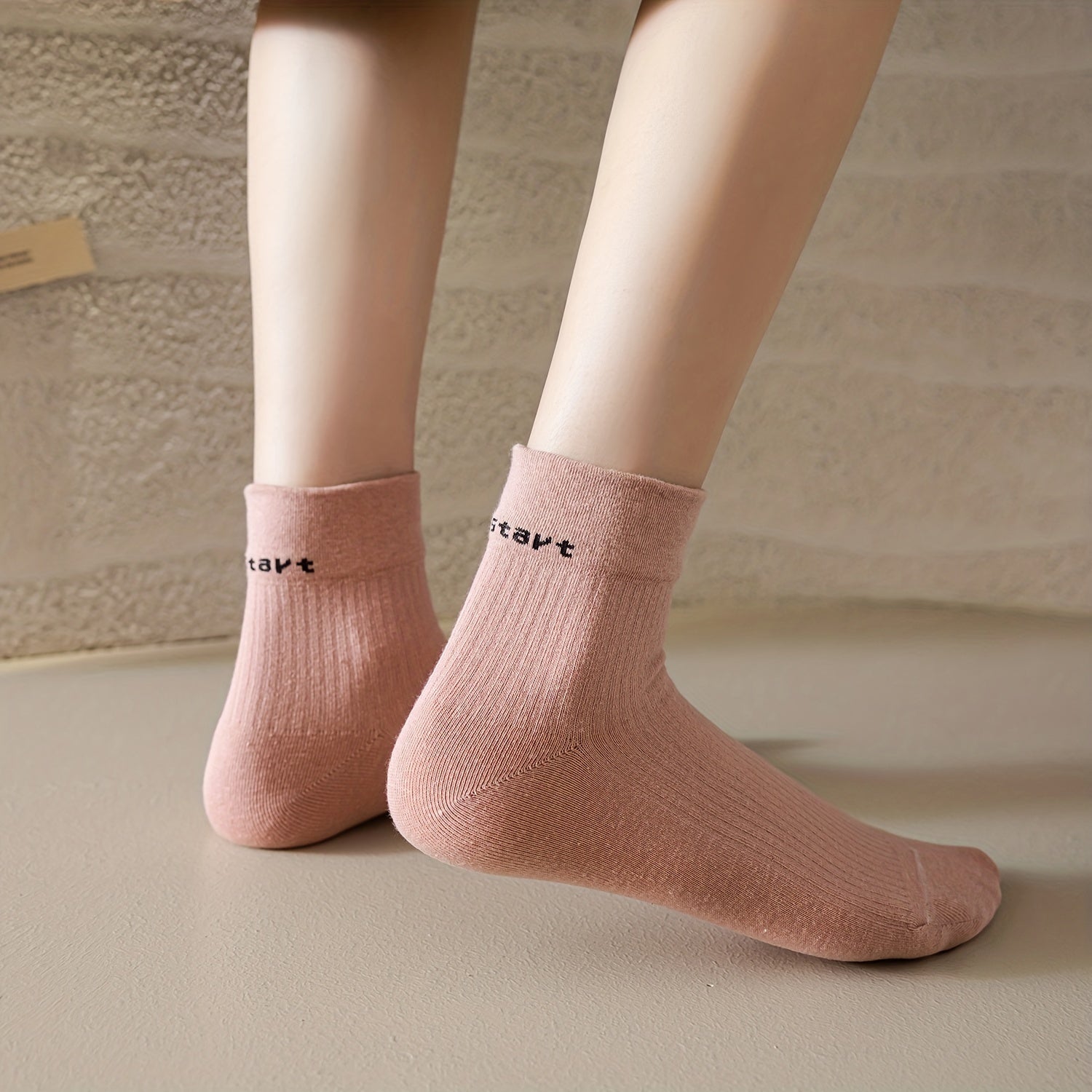 9 Pairs Letter Print Socks Breathable Women's Mid Tube Stockings