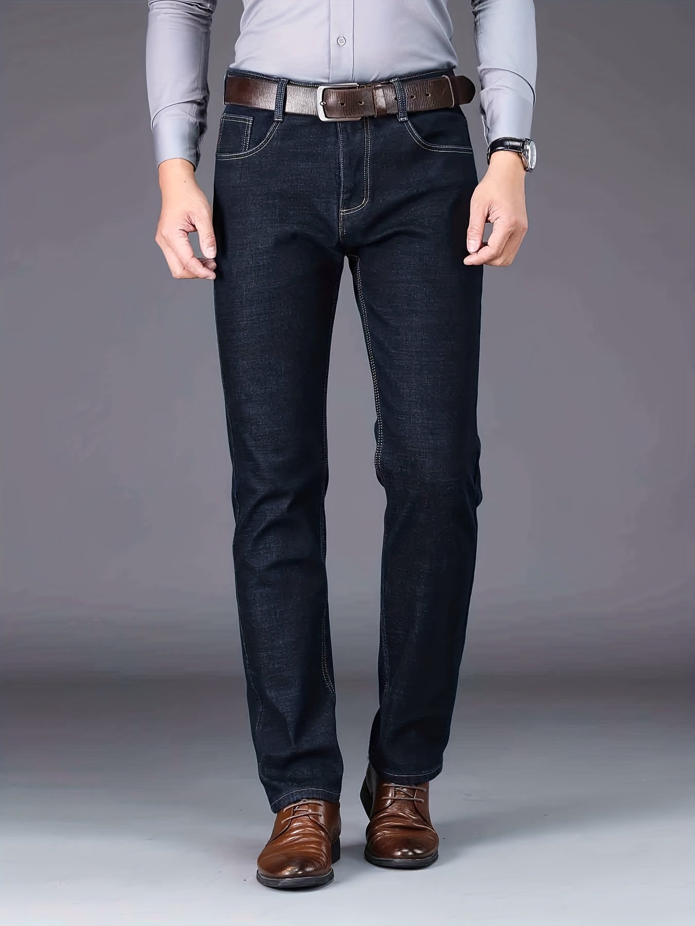 Men's Straight Leg Stretch Jeans with Pockets
