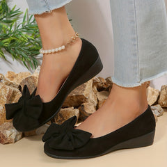 Women's Solid Flat Slip-On Shoes Comfortable Closed Toe with Bowknot Detail