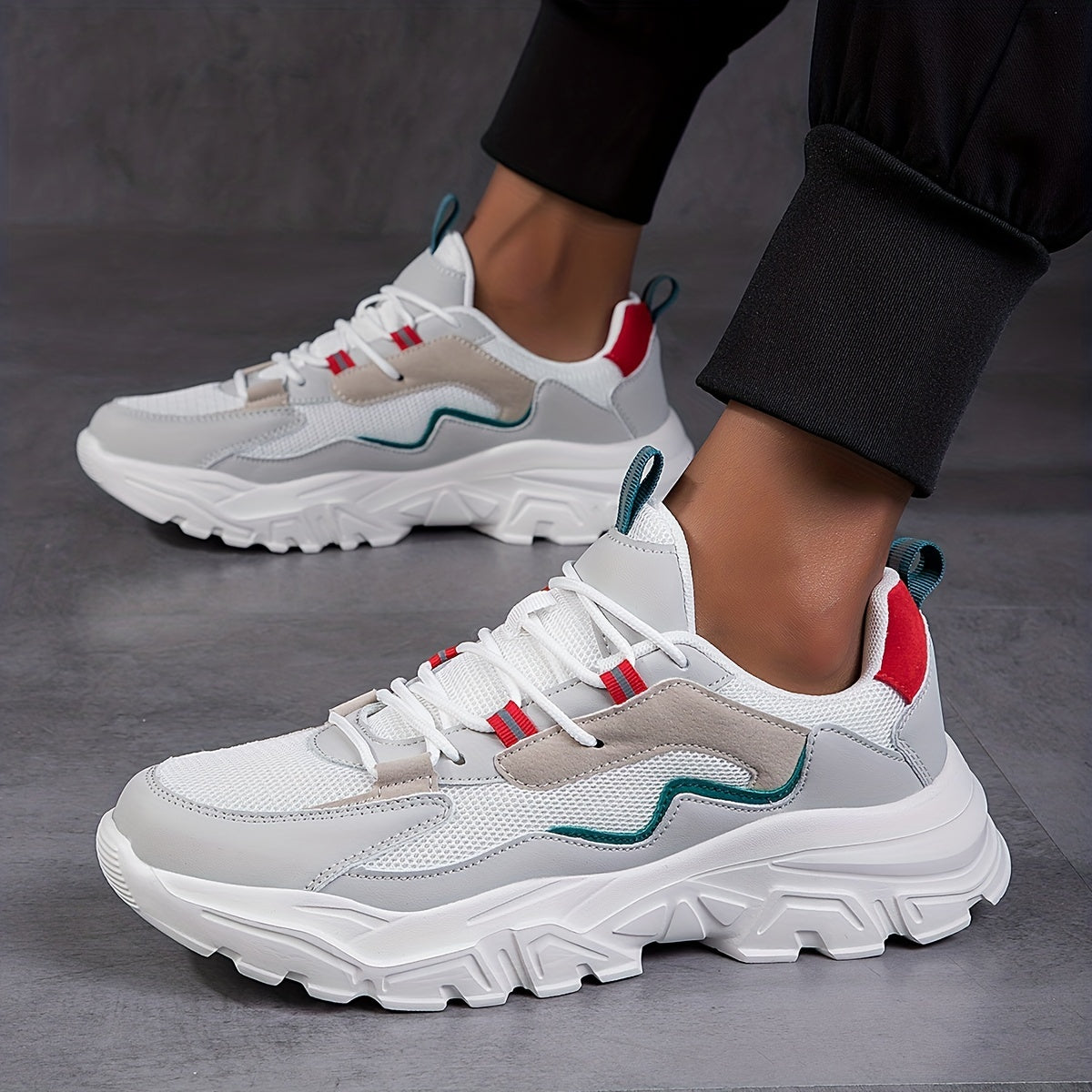 Men's Breathable Mesh Running Shoes Elevator Shoes