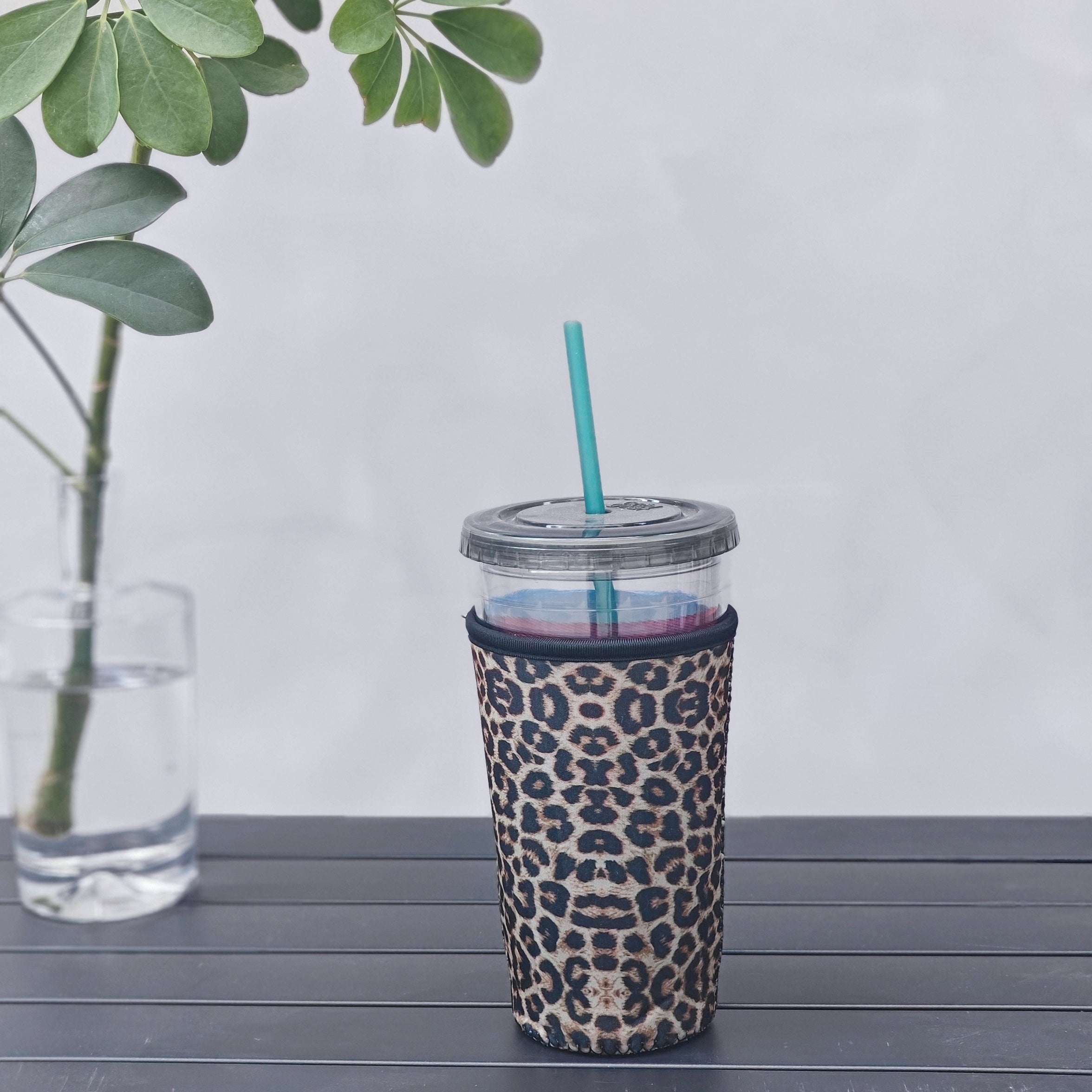 Leopard Printed Cup Sleeve Anti scalding Water Cup Sleeve 30 32oz