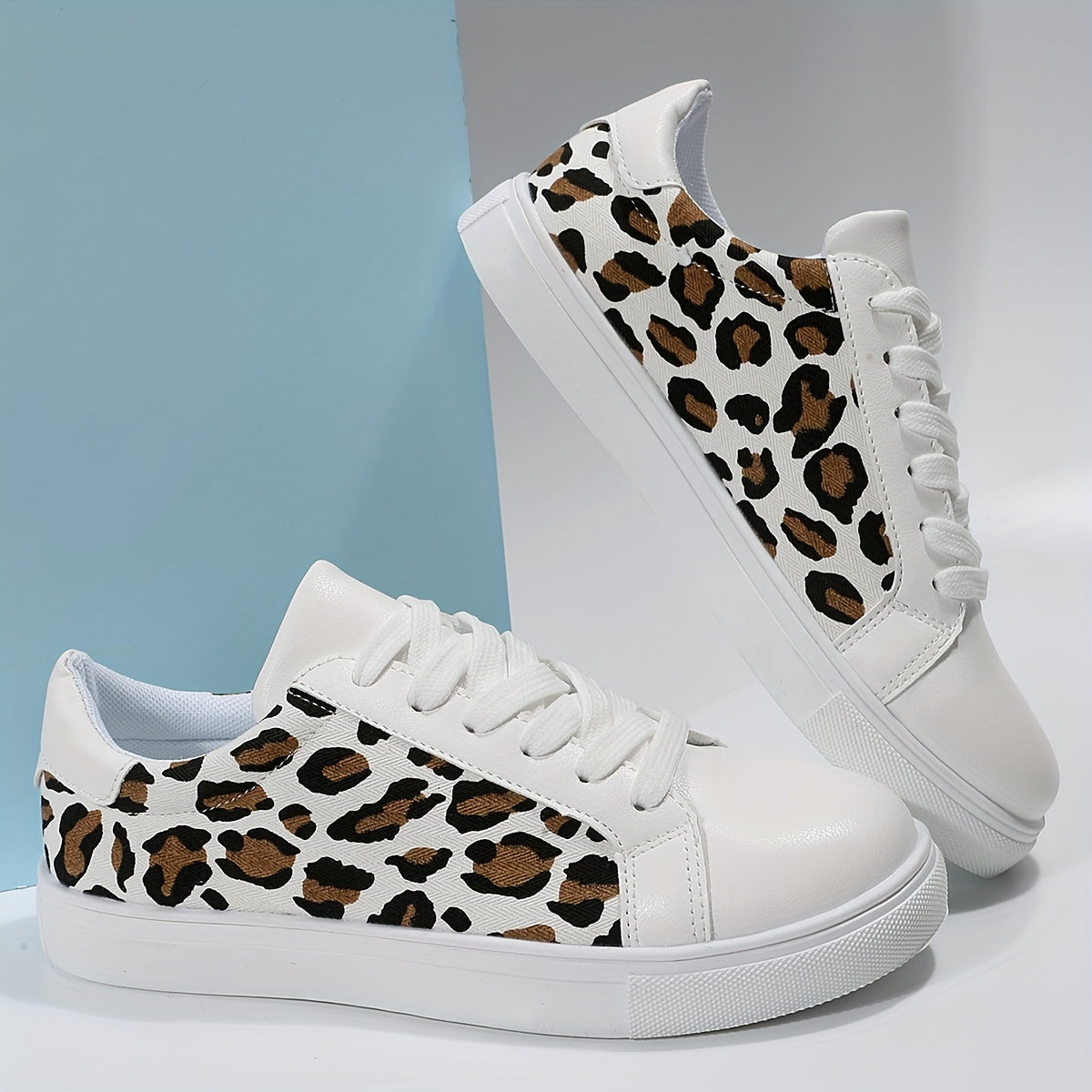Leopard Print Faux Leather Non Slip Skate Shoes Flat Comfortable Wear Resistance