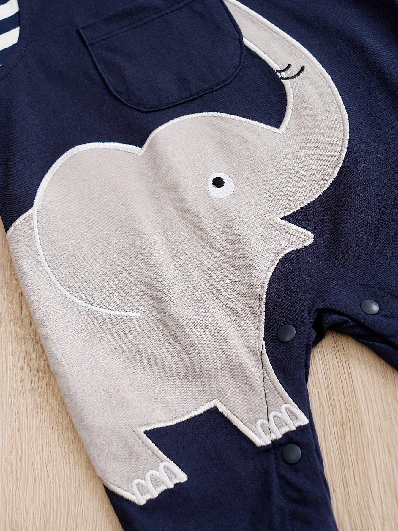 Baby Boys Elephant Print Striped Romper for Spring and Autumn