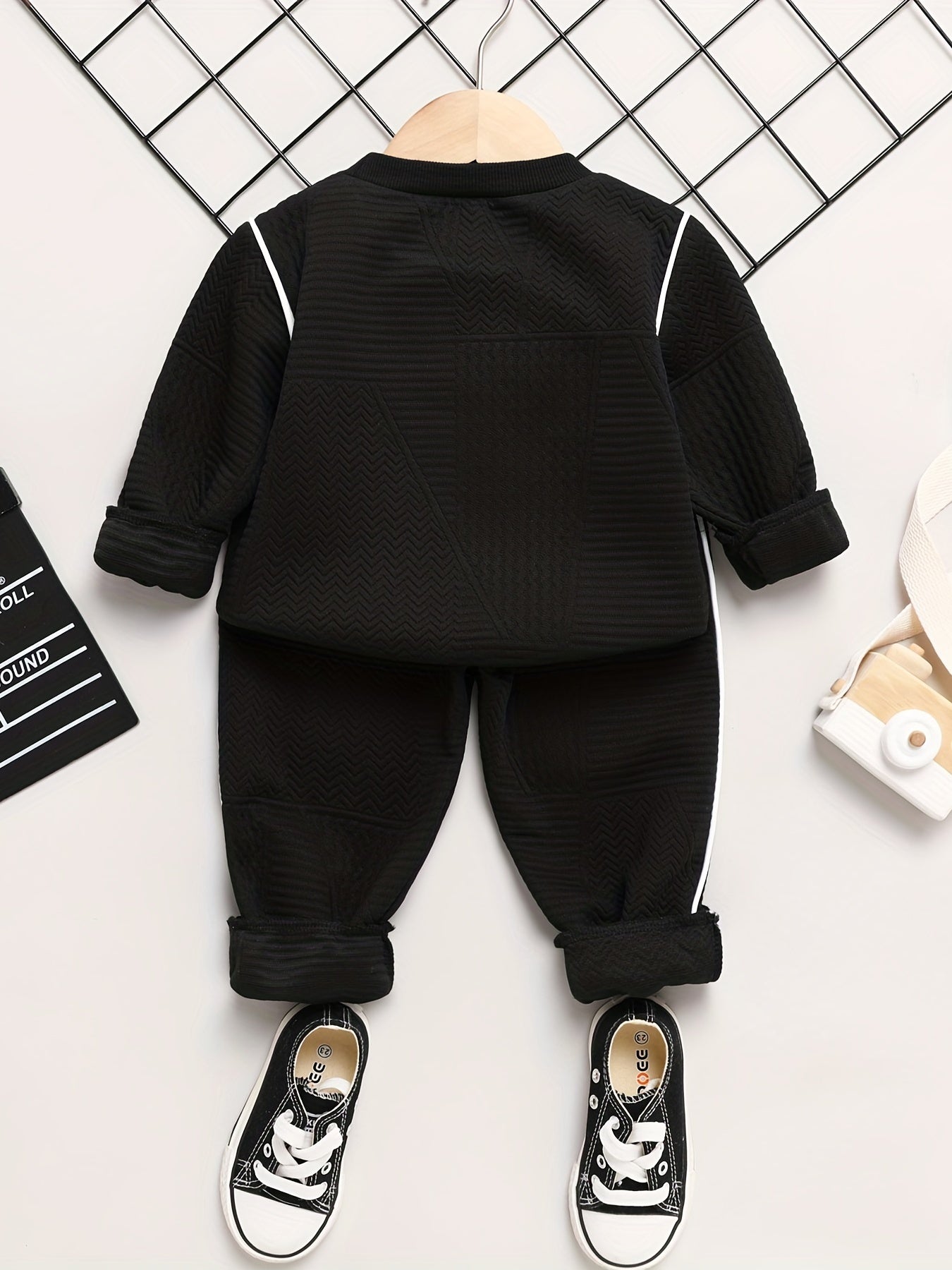 Boys Bear Print Knit Pants Suit for Spring and Autumn