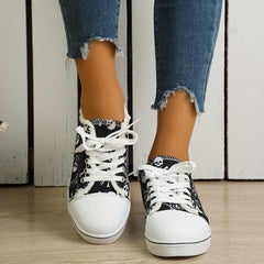 Skull Print Canvas Sneakers Lace Up Walking Shoes
