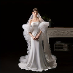 Elegant Long Train Veil for Brides at Weddings