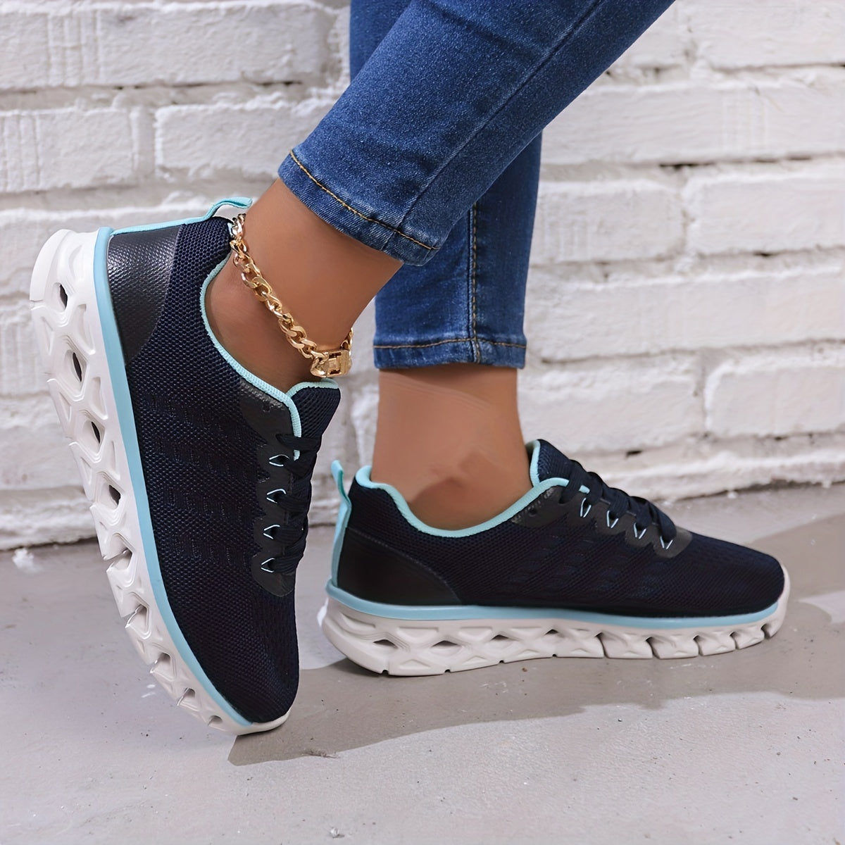Women's Lightweight Chunky Sneakers Lace Up Running Shoes