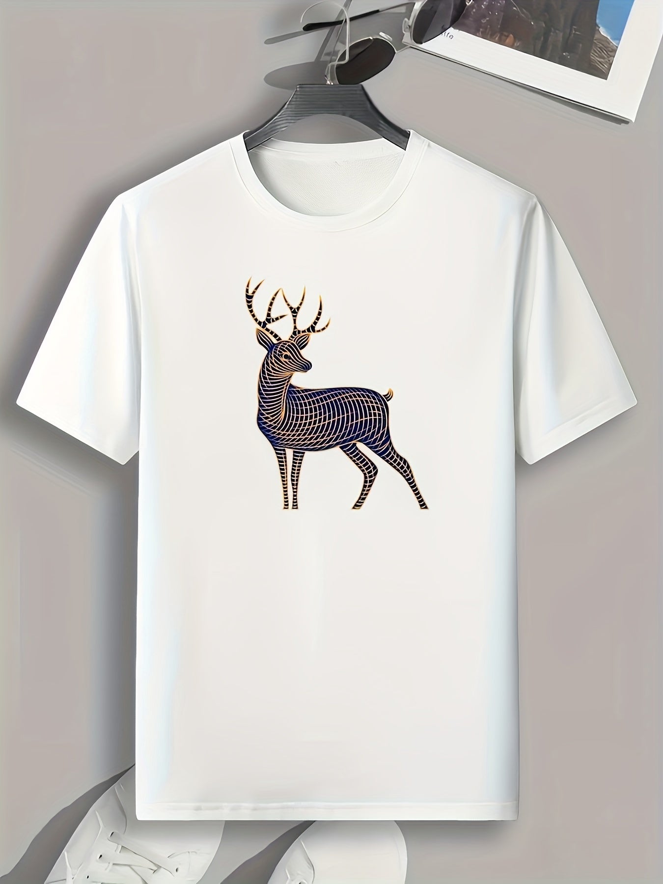 Deer Pattern Print Men's Sports T-shirt - Outdoor Fitness Clothing