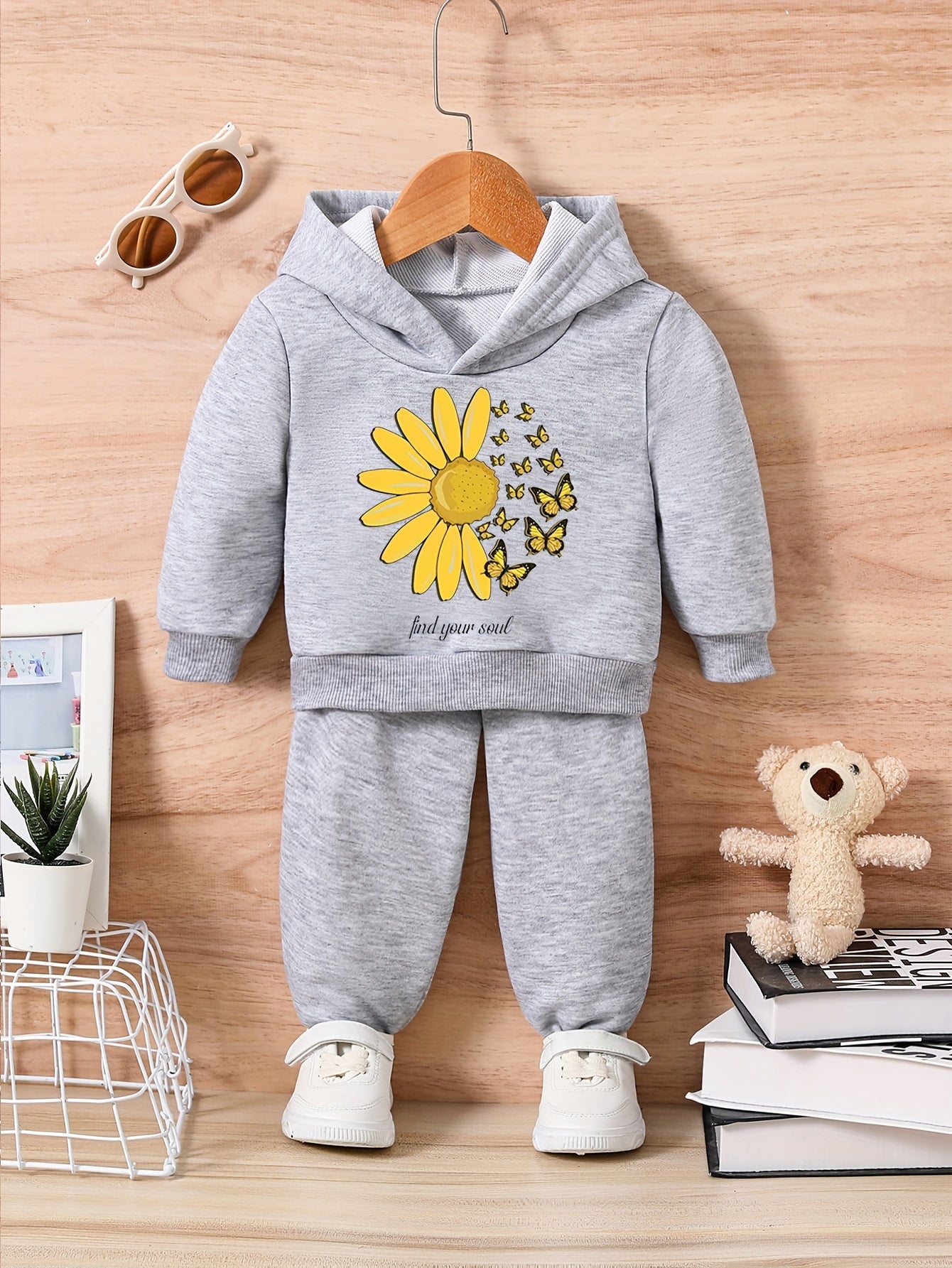 Sunflower Butterfly Print Baby Outfit Set for Fall Winter