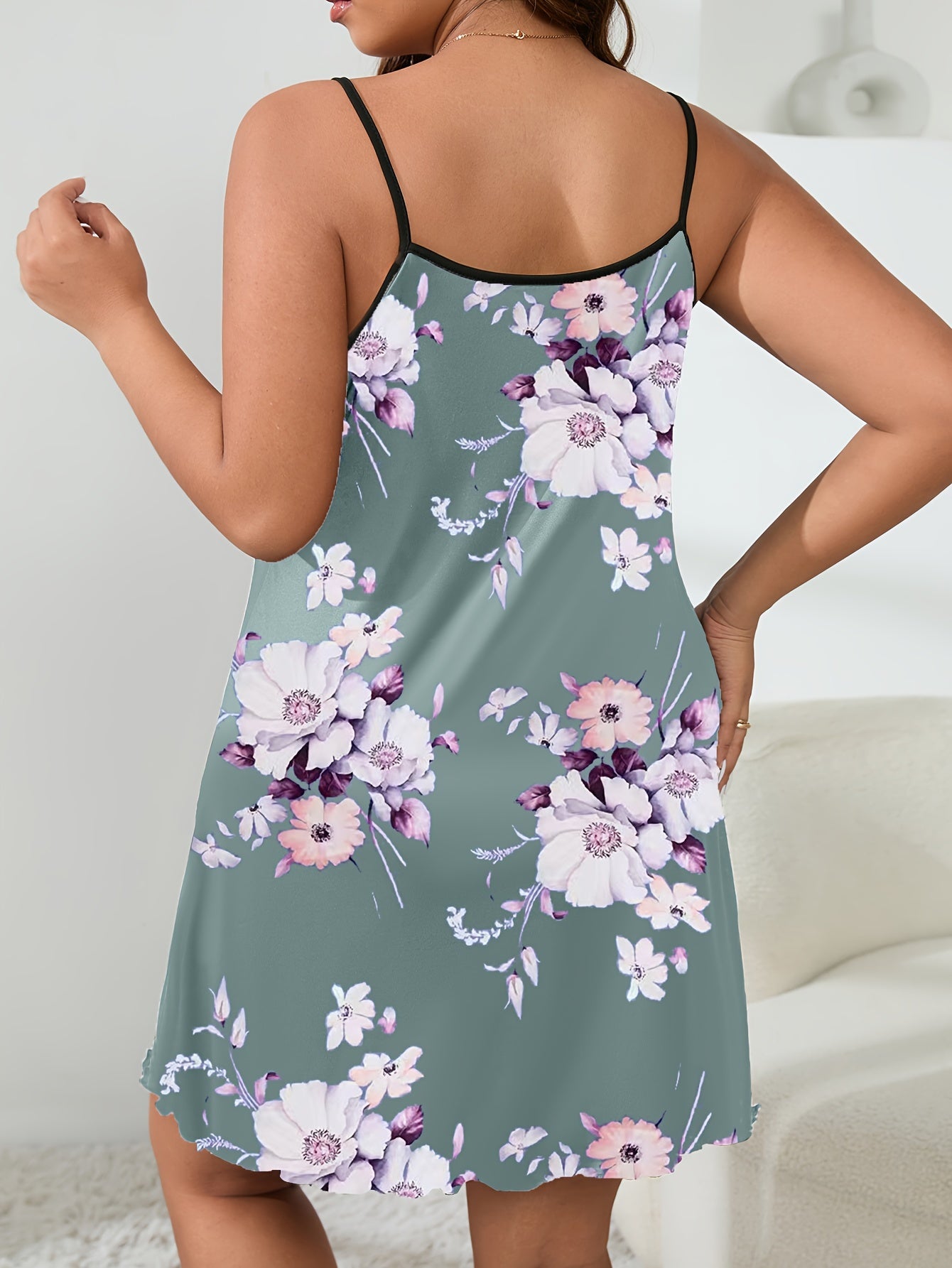 Floral Print Round Neck Nightdress