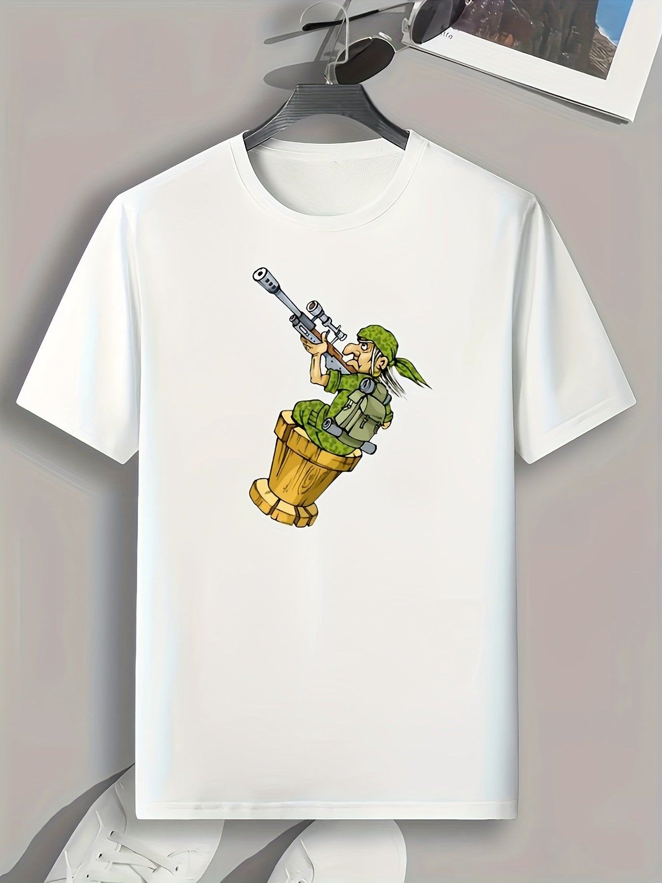 Hunter Print Men's Graphic T-shirt for Summer