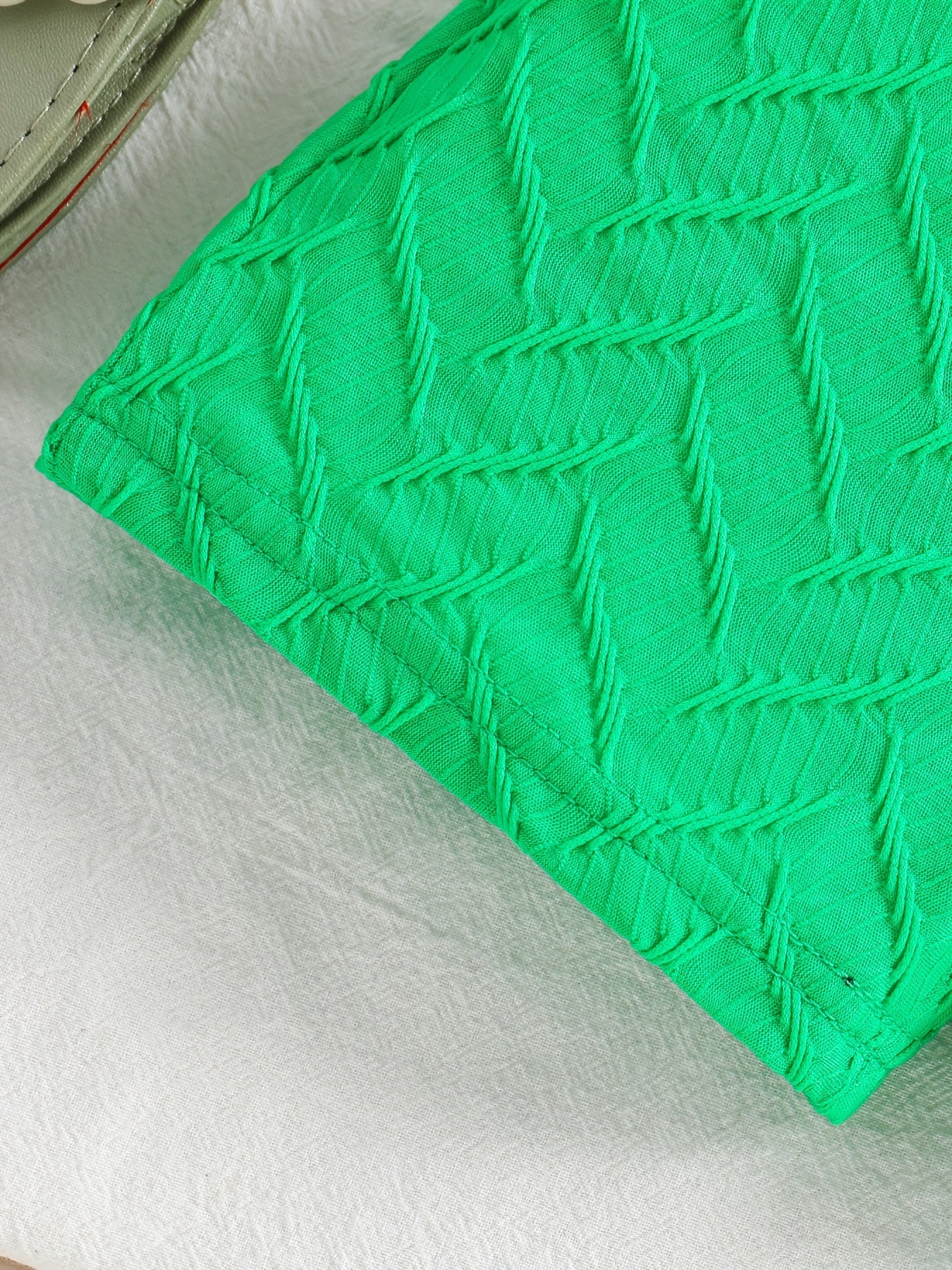 2pcs Toddler Girls Chevron Textured Crop Top & Shorts Set
