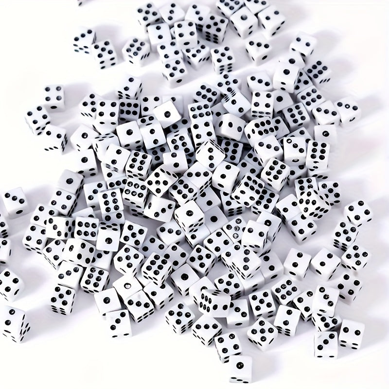 100pcs 8mm 4 Plastic Game Dice Party Supplies Wedding Supplies