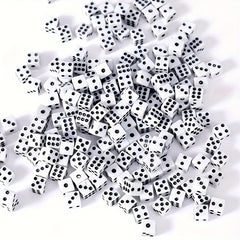 100pcs 8mm 4 Plastic Game Dice Party Supplies Wedding Supplies