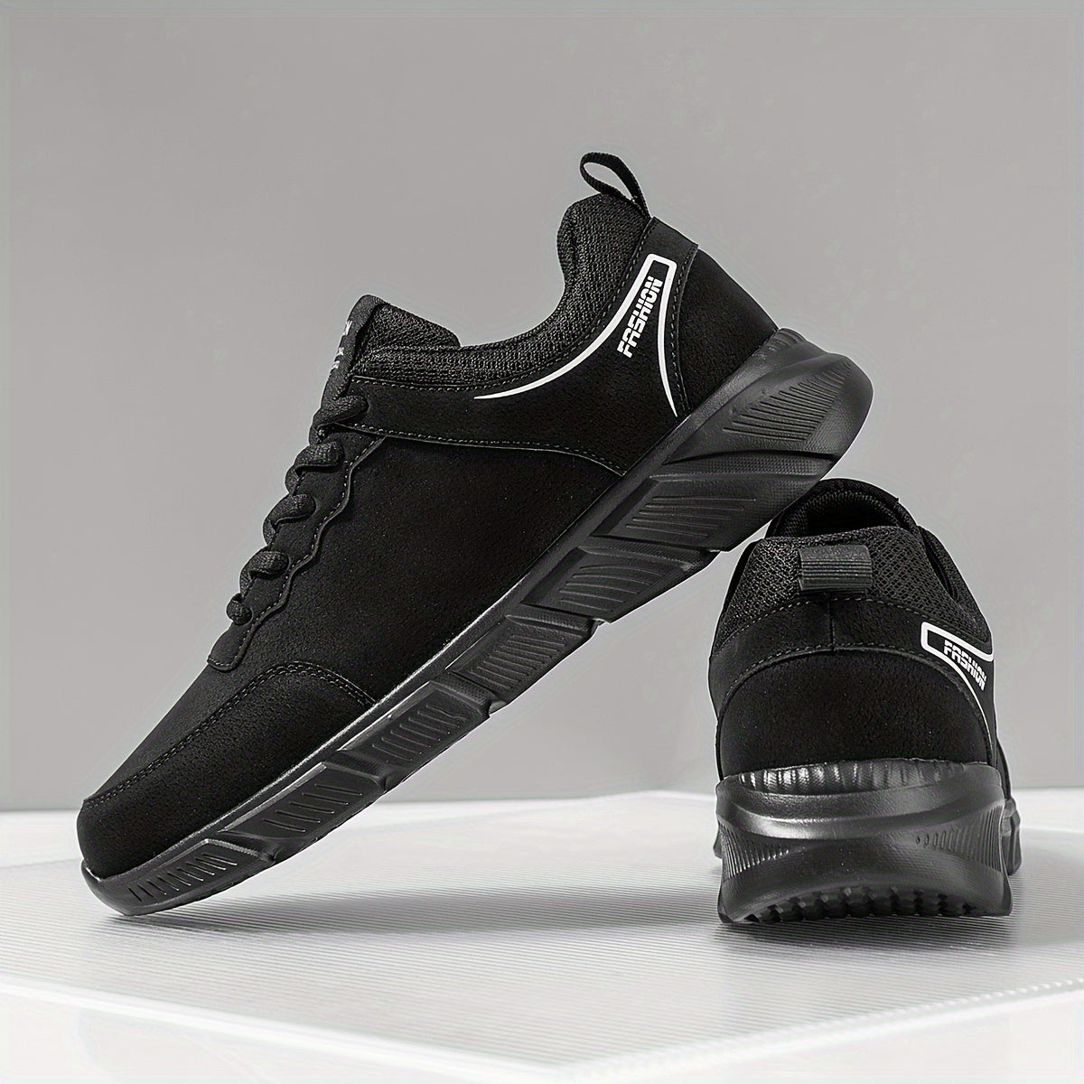 Men's Breathable Running Shoes Soft Sole Sneakers Outdoor Jogging