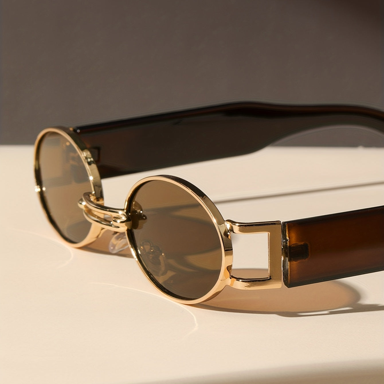 Oval Metal Frame Vintage Sunglasses