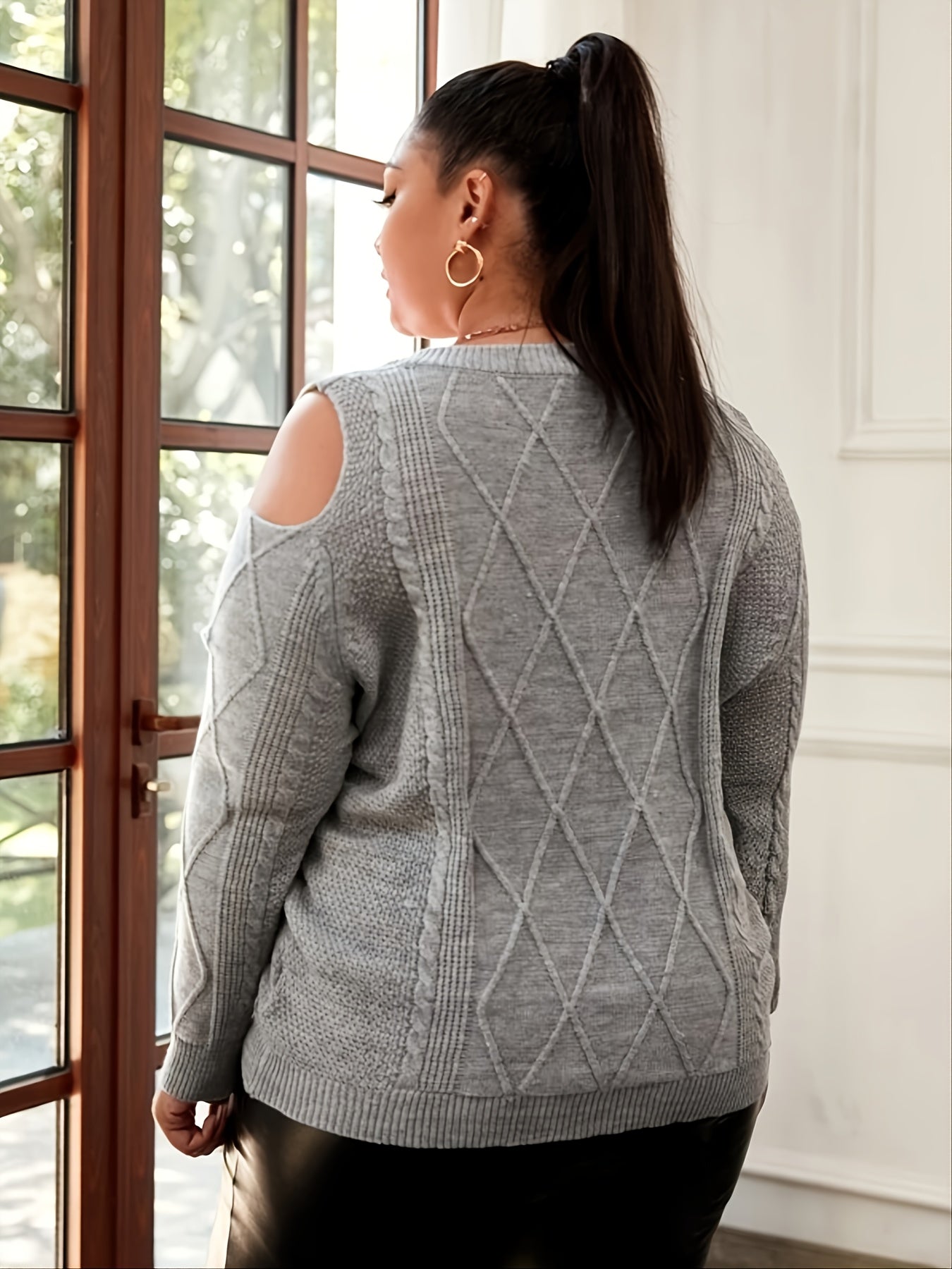 V Neck Cut Out Sweater Women's Plus Medium Stretch Sweater