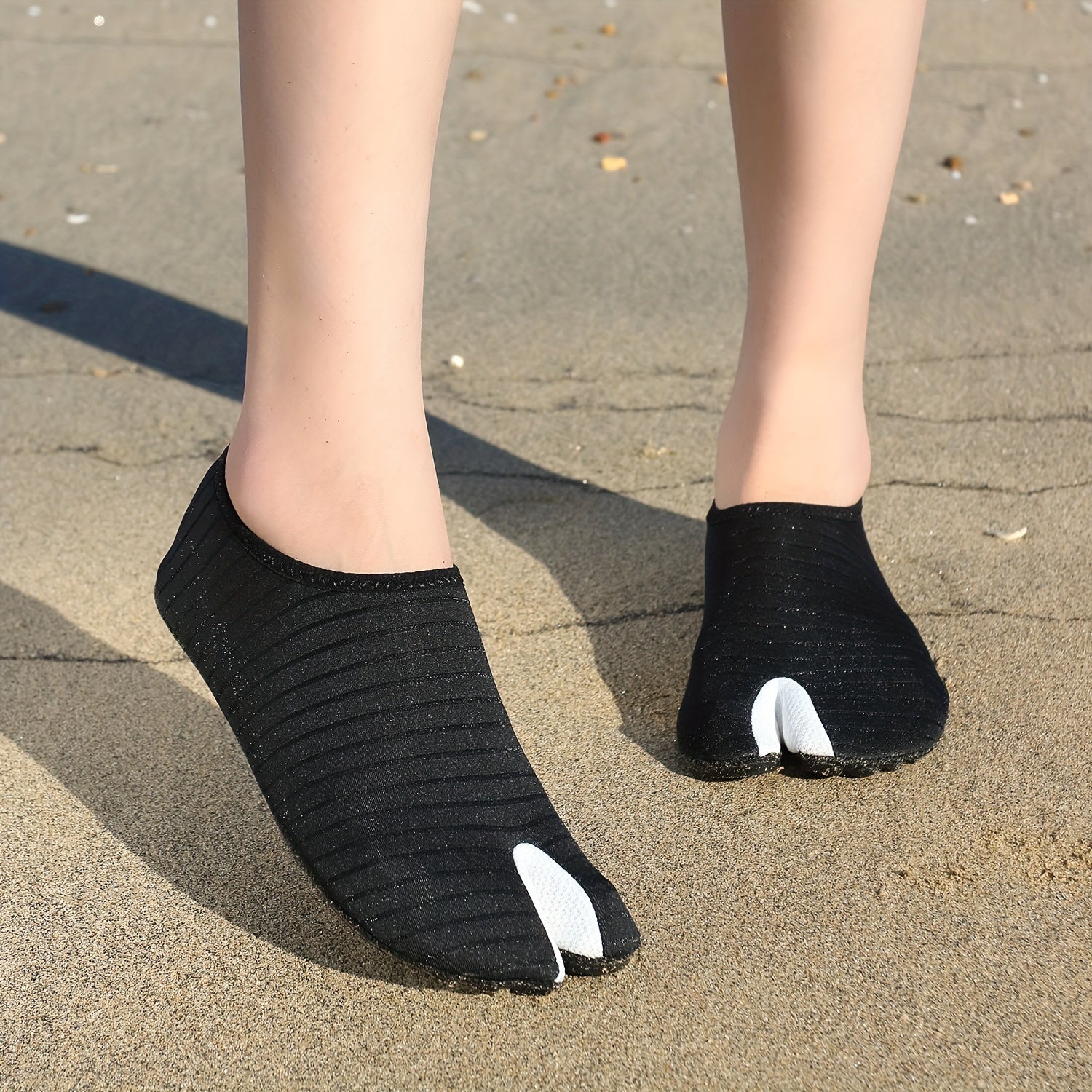 Men's Barefoot Water Shoes Quick Dry Non Slip Ultra Light Beach Aqua Socks