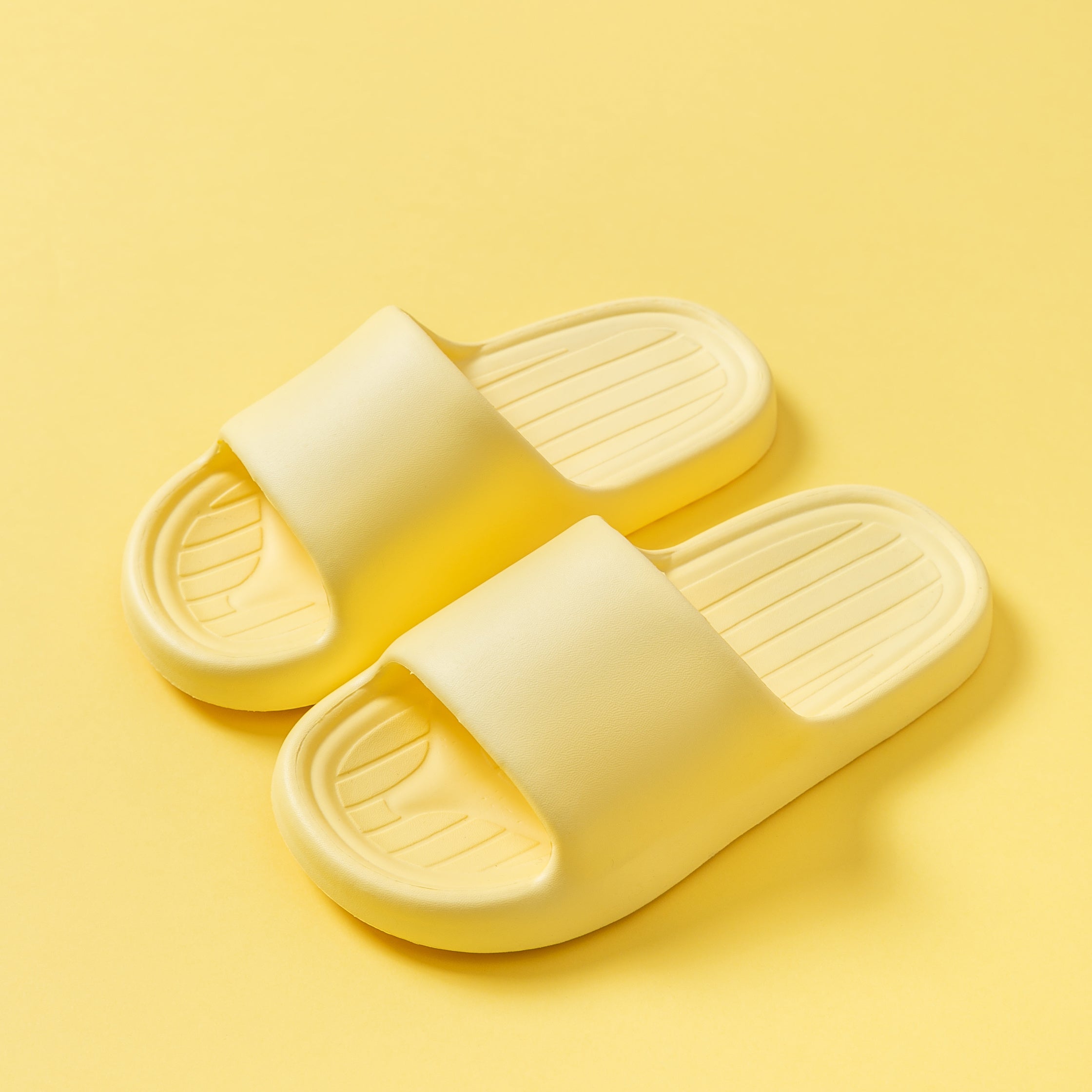 Women's Solid Slides Soft Sole Lightweight Shower Bathroom Shoes