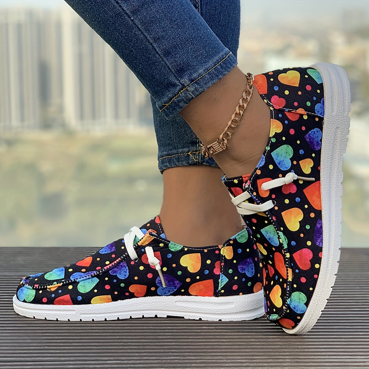 Women's Heart Pattern Low Canvas Shoes Lightweight Walking Shoes