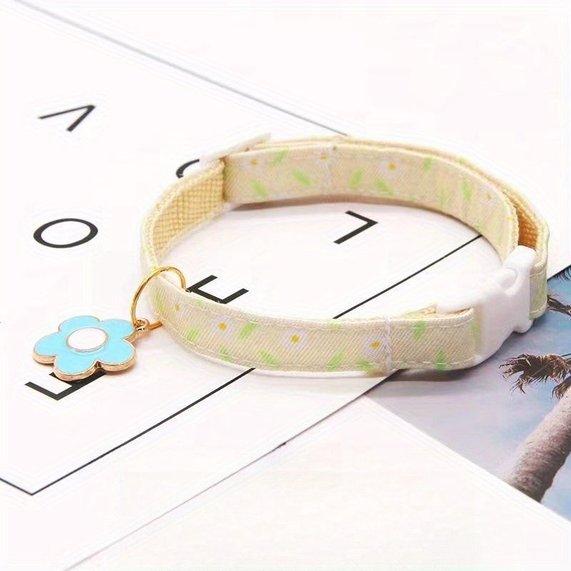 Pet Necklace Flower Pattern Pendant Cat Collar Adjustable Safety Collar