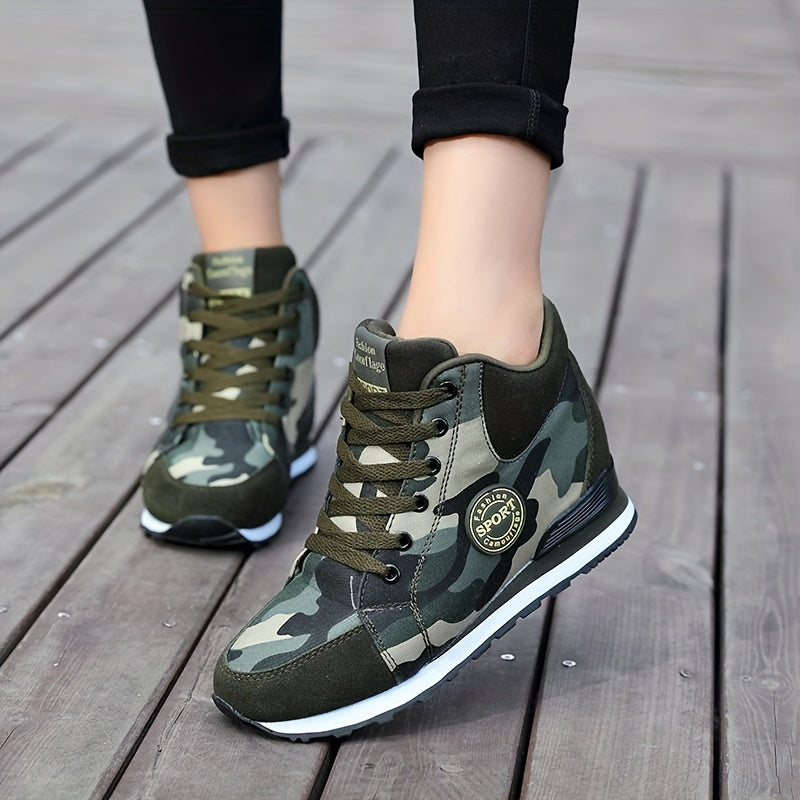 Women's Camo Print Lightweight Sneakers Hidden Heel Vintage Walking Shoes