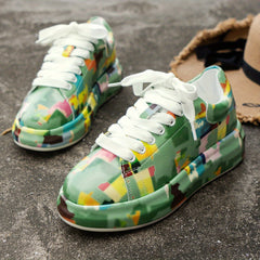Women's Graffiti Pattern Sneakers Lace Up Outdoor Low Top Walking Shoes