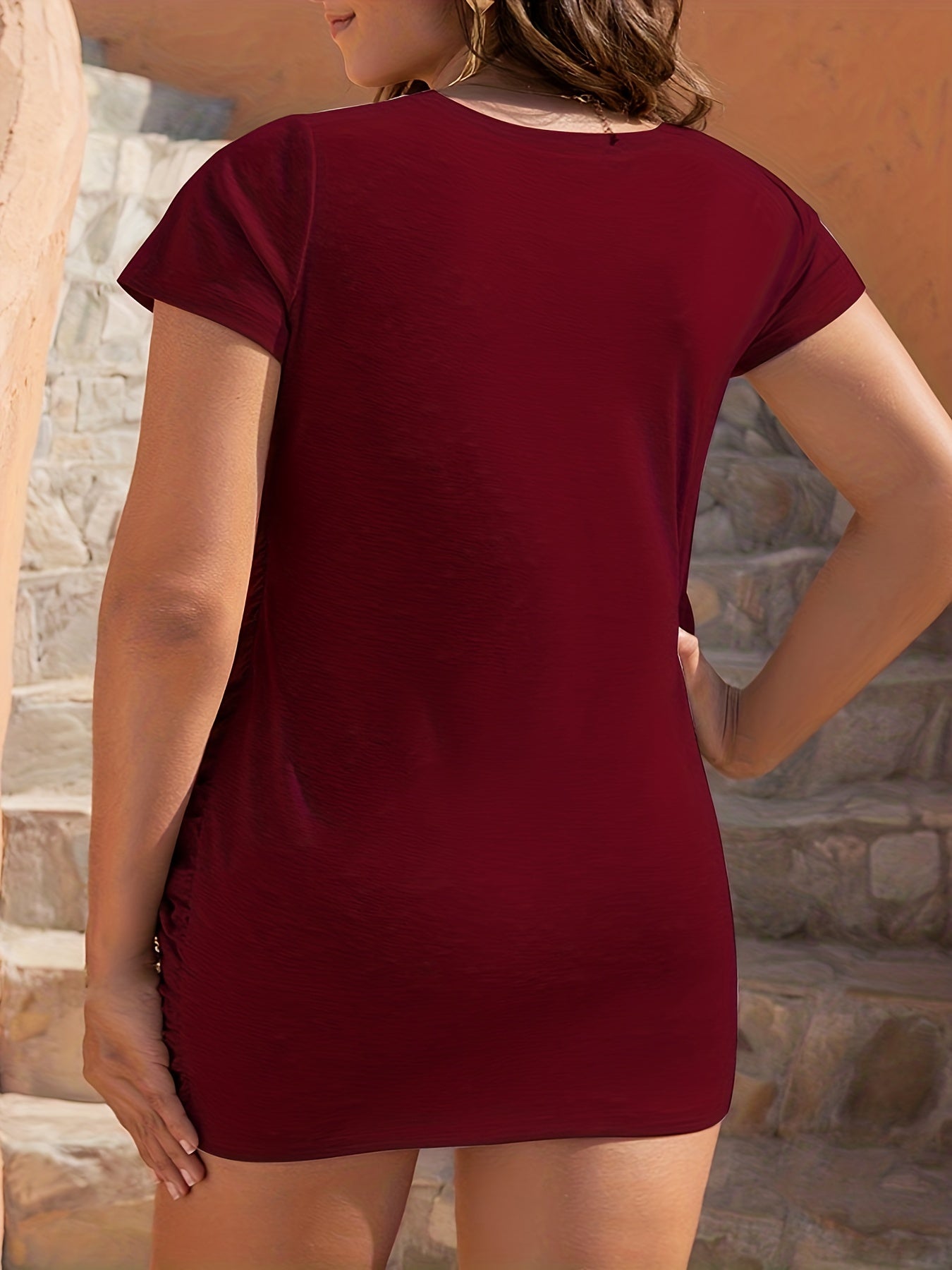 Plus Size Solid Cap Sleeve Round Neck Mini Dress