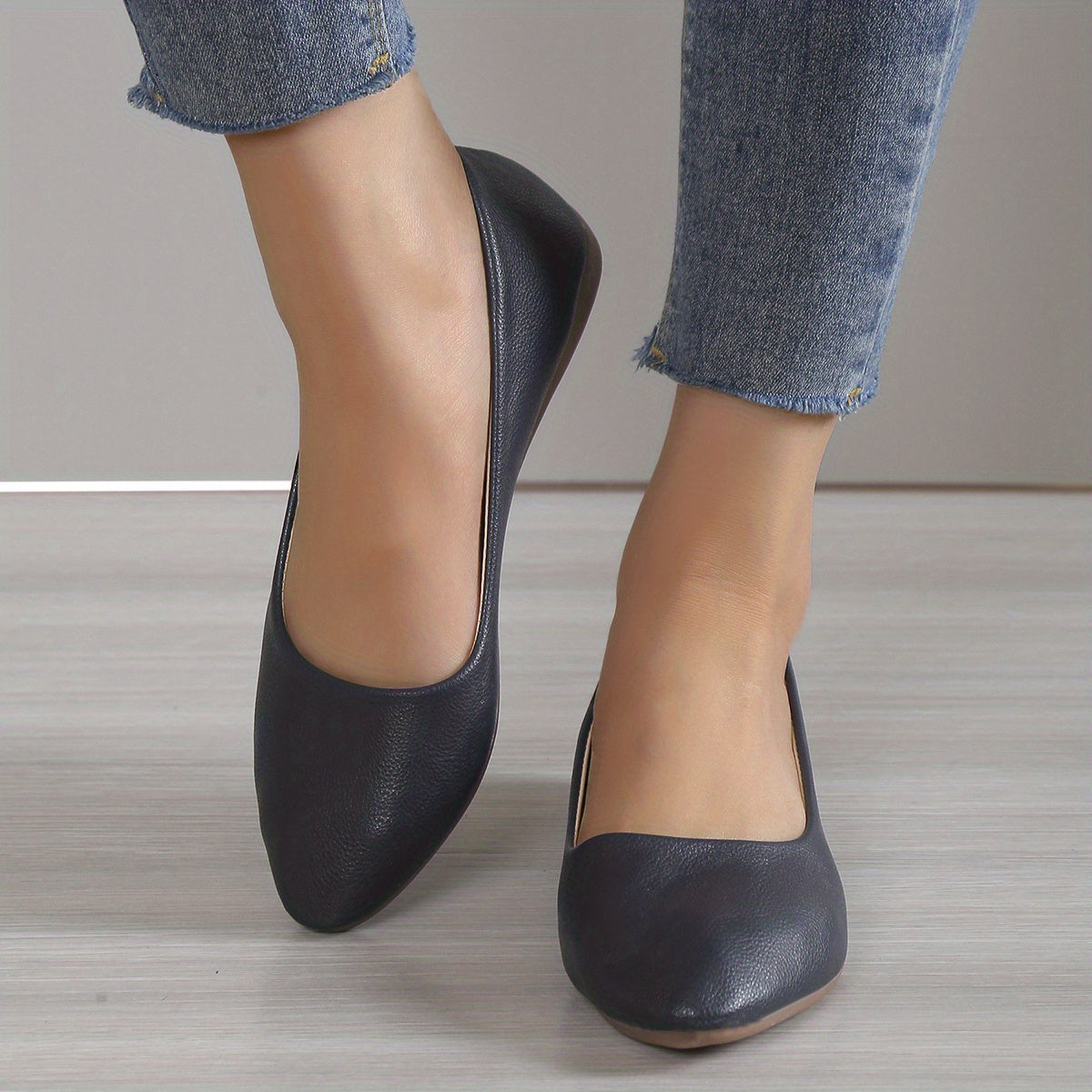 Women's Pointed Toe Flat Shoes Soft Sole Casual Ballet Flats