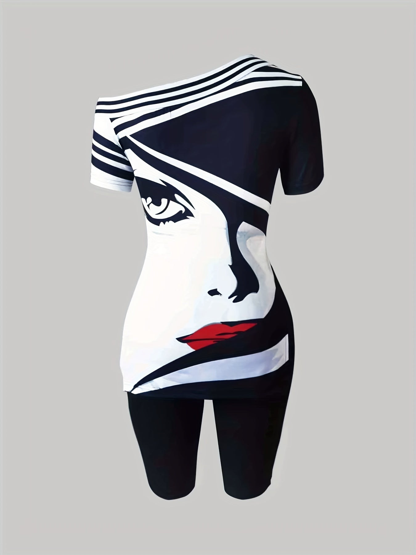 Figure Print Neck T-shirt & Skinny Shorts Set Women's Clothing