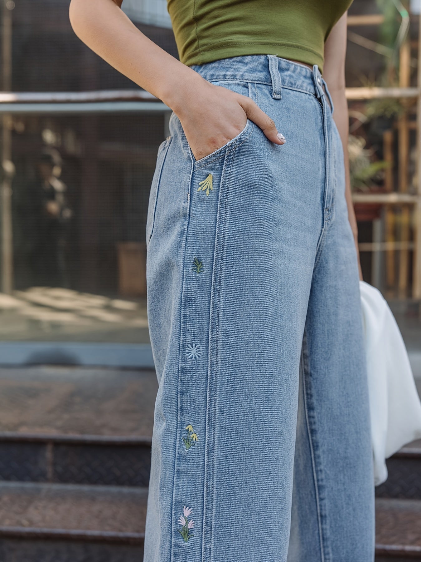 Floral Embroidered Straight Jeans Women's Denim Pants