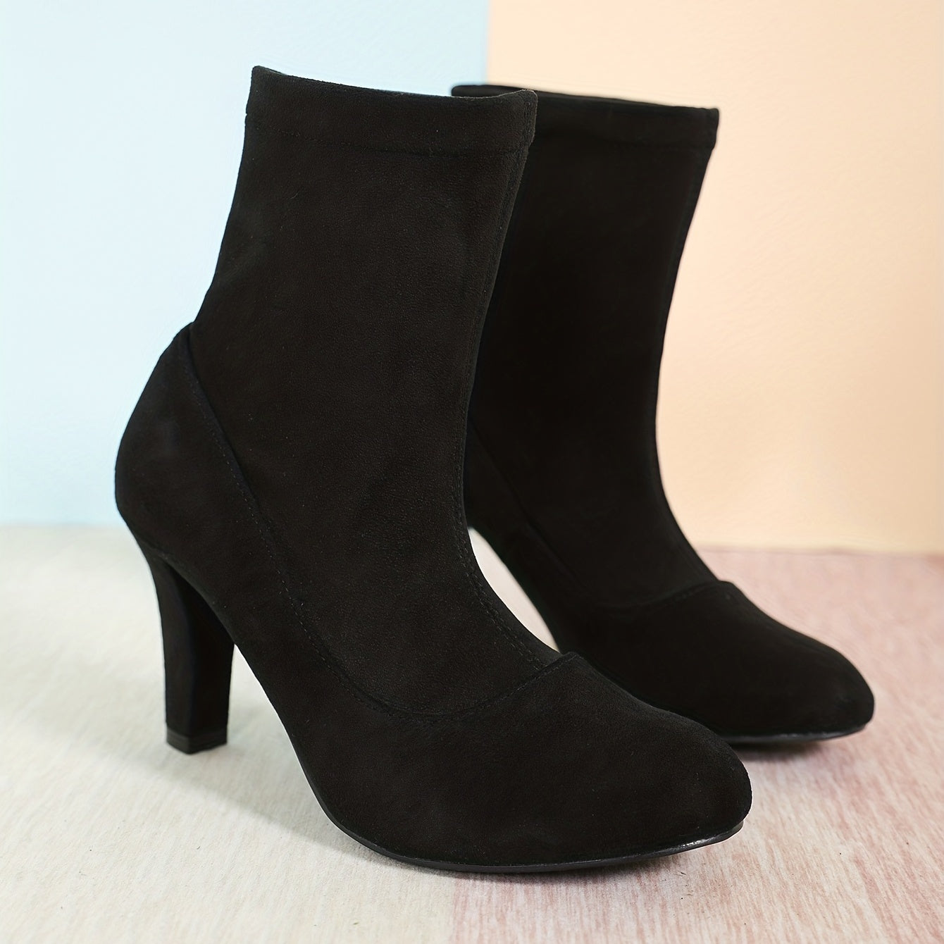 Women's Solid Short Boots Stylish Closed Toe Ankle Boots Slip On Booties