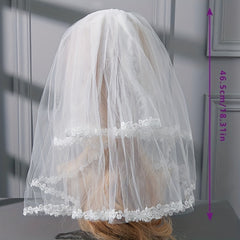 Short Lace Edge Bridal Wedding Veil With Comb