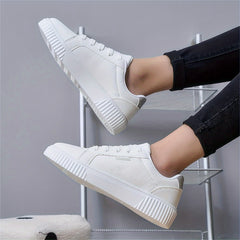Lightweight Round Toe Skate Shoes for Women