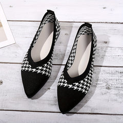 Women's Breathable Knit Flat Shoes Lightweight Closed Toe Slip On Shoes