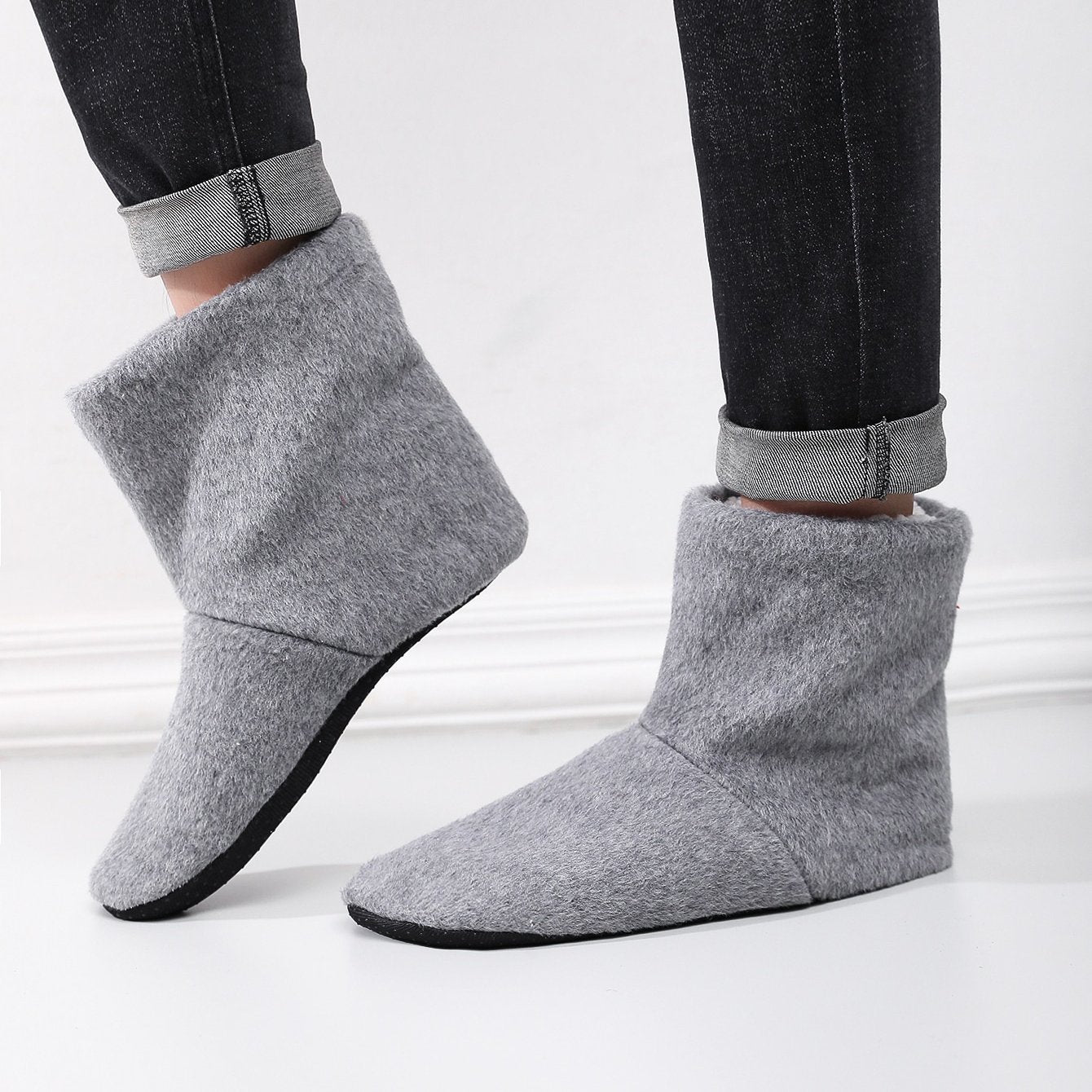 Men's Cozy Plush Booties Slippers Anti-Skid Winter Shoes