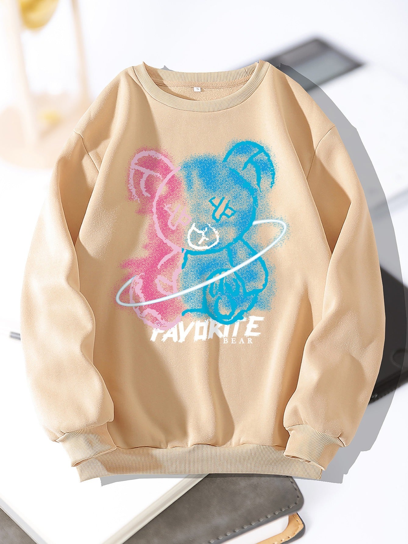 Women's Cartoon Graphic Crew Neck Sweatshirt Long Sleeve Pullover