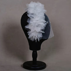 Sweet Lace Bridal Veil with Beaded Embroidery