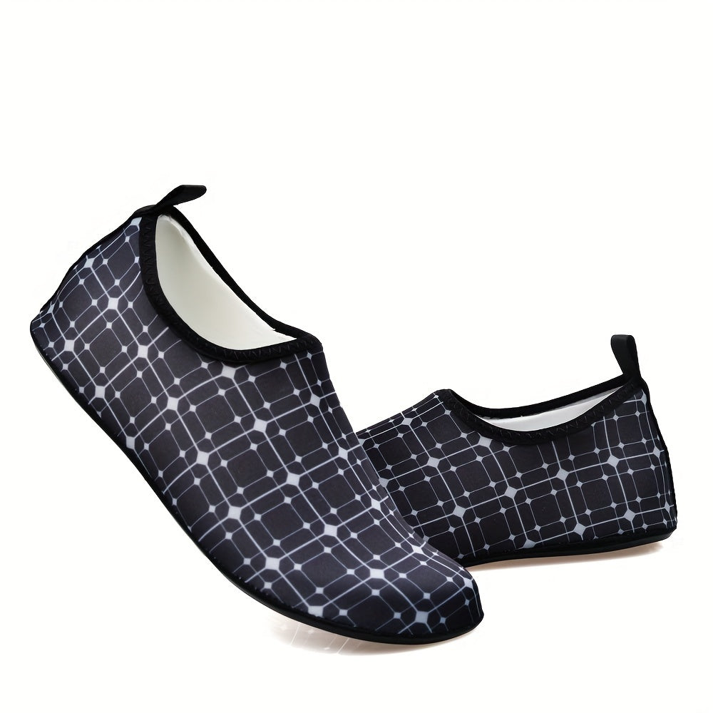 Women's Plaid Pattern Slip On Water Socks Quick Drying Shoes