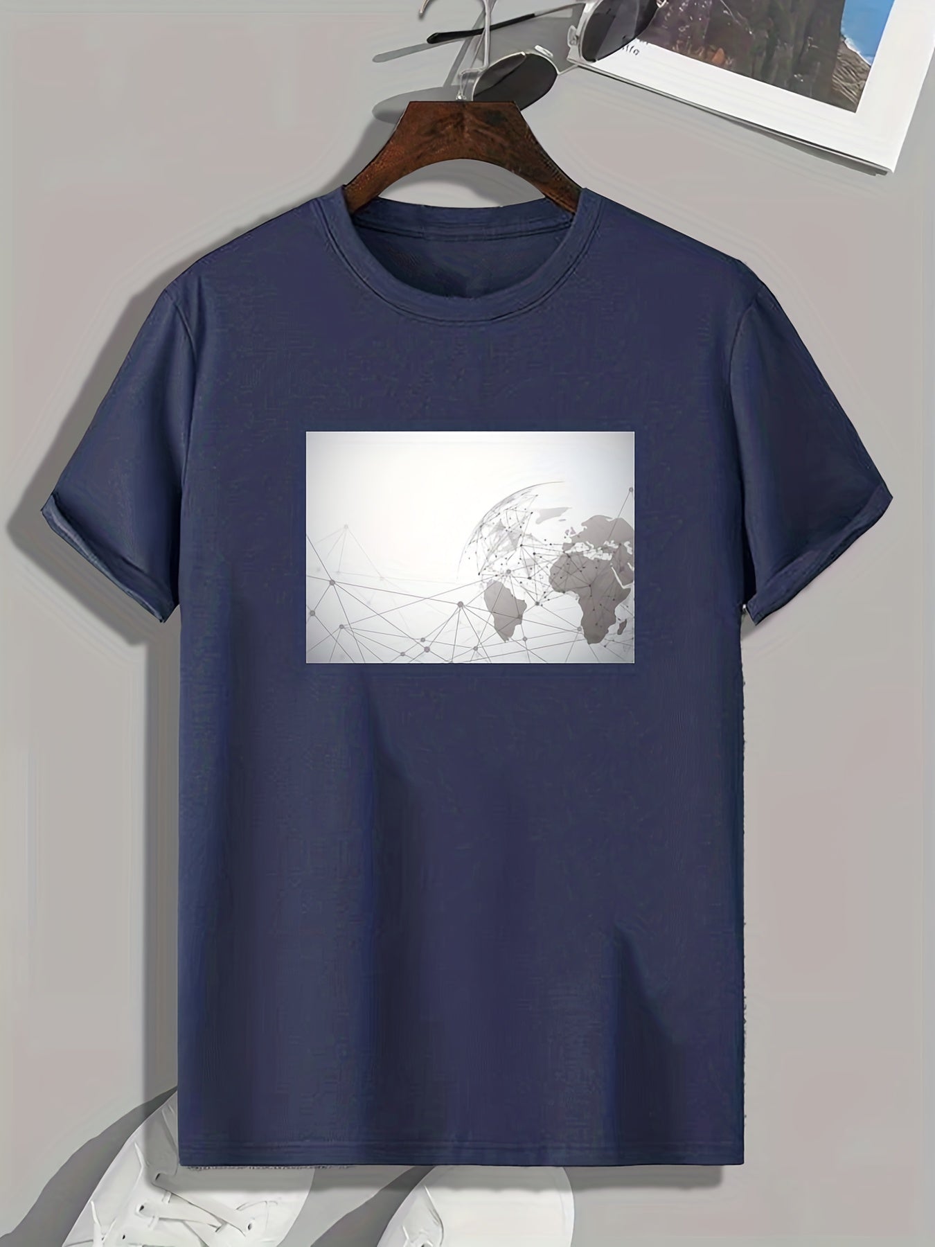 Geometric Print Men's Stretch Tee for Summer