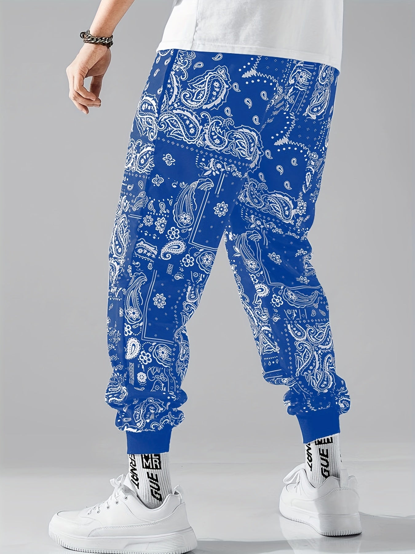 Men's Graphic Cargo Pants With Drawstring Comfy Casual Slightly Stretch Pants